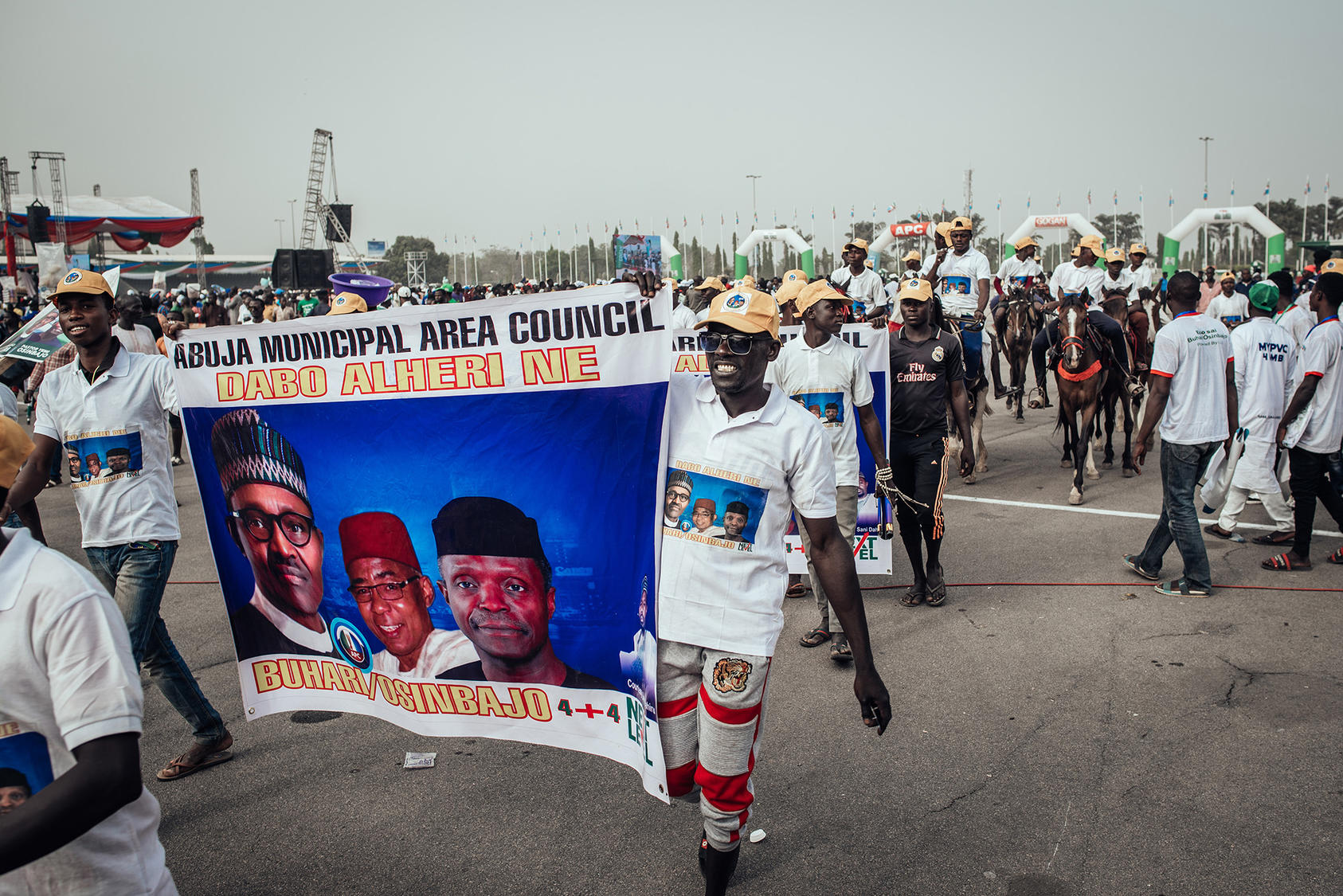 Supporters of re-elected President Muhammadu Buhari at a rally in Abuja, Nigeria, Feb. 13, 2019. (Nwakalor Kenechukwu/The New York Times)