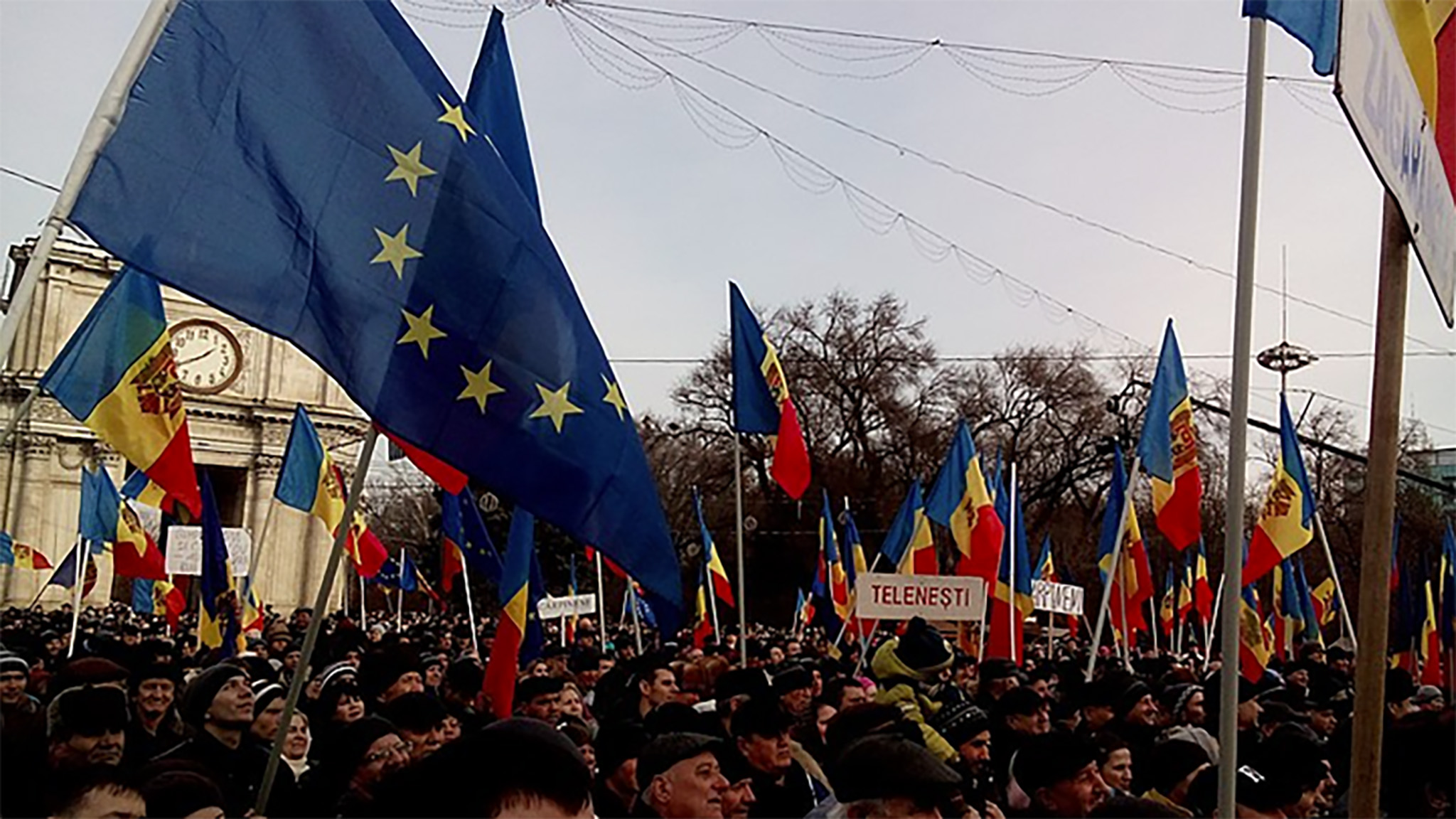 Moldovans demonstrate in Chisinau, the capital, in support of closer ties to Europe in 2016. Six years on, those aspirations yielded a start to Moldova’s formal accession talks with the European Union in June. (Giku/CC License 1.0)