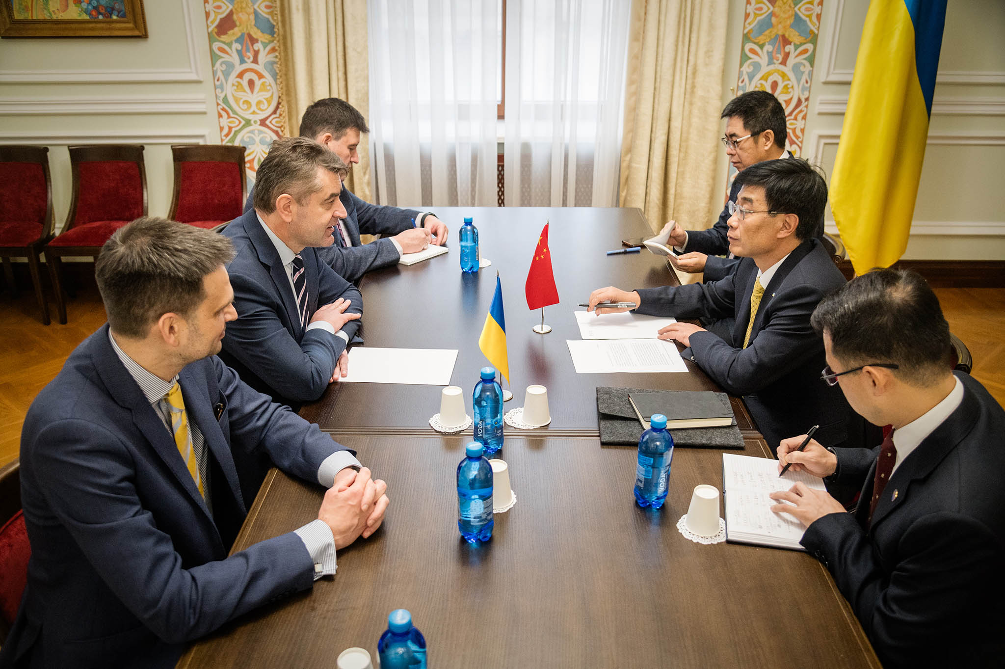 Ukraine’s deputy foreign minister, Yevhen Perebyinis, received copies of credentials from Ma Shengkun, China’s newly appointed ambassador to Ukraine. (Ukraine Ministry of Foreign Affairs)