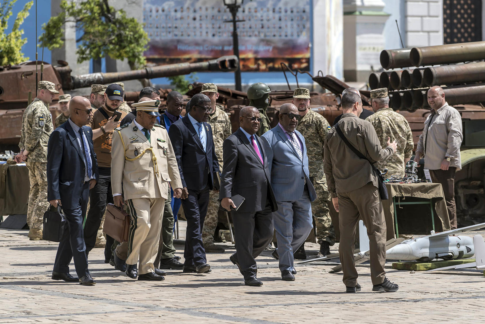 Ukrainians show African leaders captured Russian arms in June amid talks in Kyiv on seeking a peace process. Ukraine has escalated its diplomacy in the Global South, offering its peace plan based on international law. (Brendan Hoffman/The New York Times)
