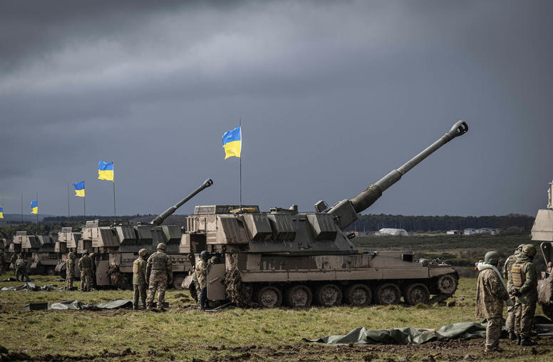 NATO allies and partner countries, including New Zealand Defence Force troops, help to train Ukrainian recruits in the United Kingdom. (NATO)