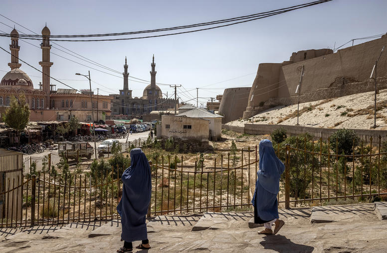 Women in Ghazni, Afghanistan. September 22, 2021. (Jim Huylebroek/The New York Times)